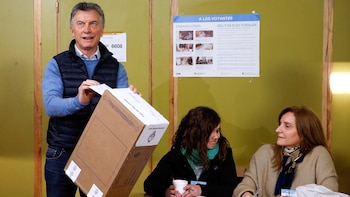 Mauricio Macri vota en las