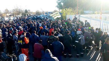 Los trabajadores protestaron contra Medina