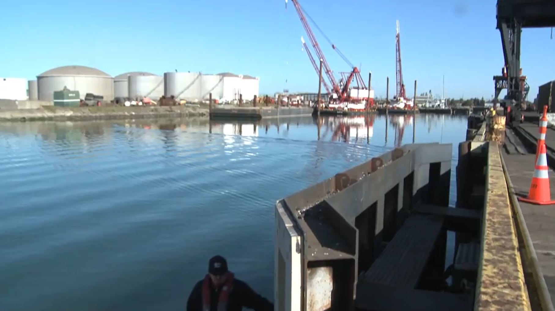 La Agencia de Protección Ambiental presentó un plan de 93,4 millones de dólares para descontaminar el Canal Lauritzen en California (YouTube/Earth.com)