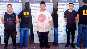 Los sospechosos tras ser detenidos