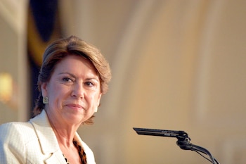 Magdalena Álvarez en un desayuno