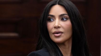 La verdadera razón por la Kim Kardashian fue abucheada en el ‘roast’ de Tom Brady