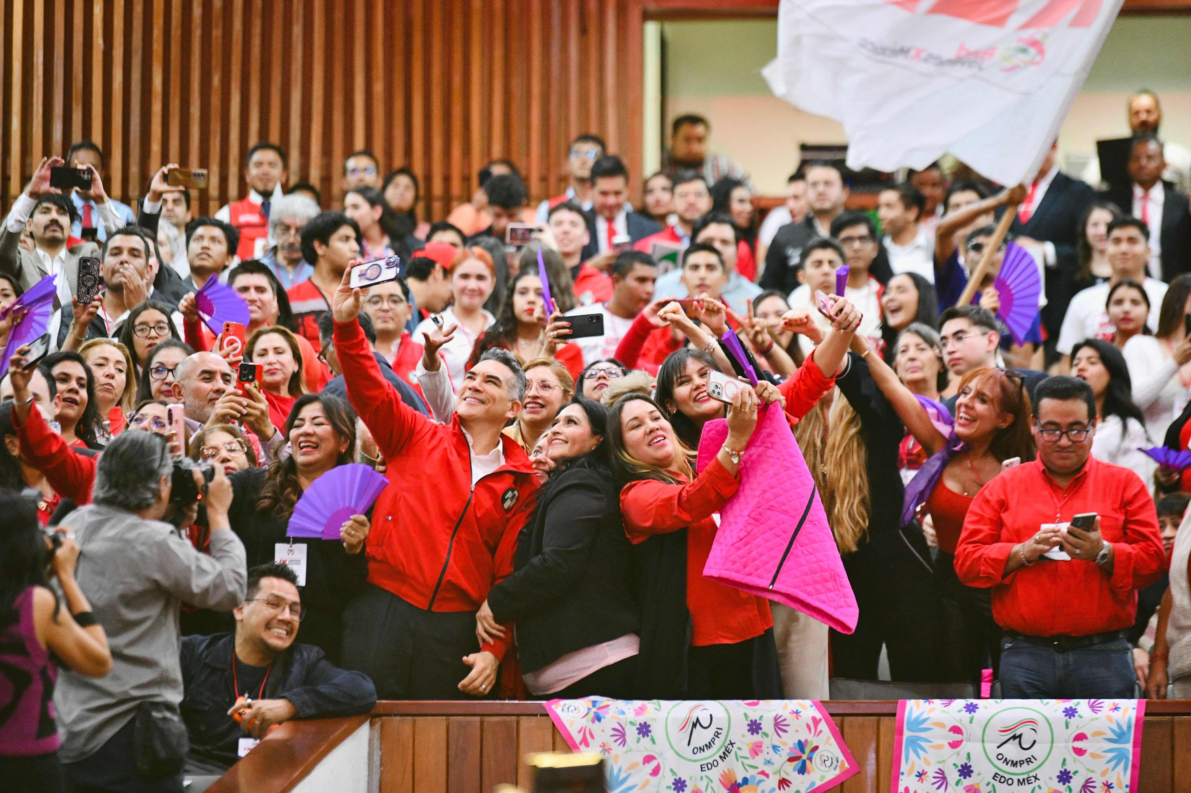 Pese a rechazo del PAN sobre posible coalición, Alito Moreno no la descarta. (Foto: X/Senadores PRI)