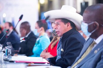 El presidente Castillo inició el