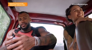 Os participantes intervieram