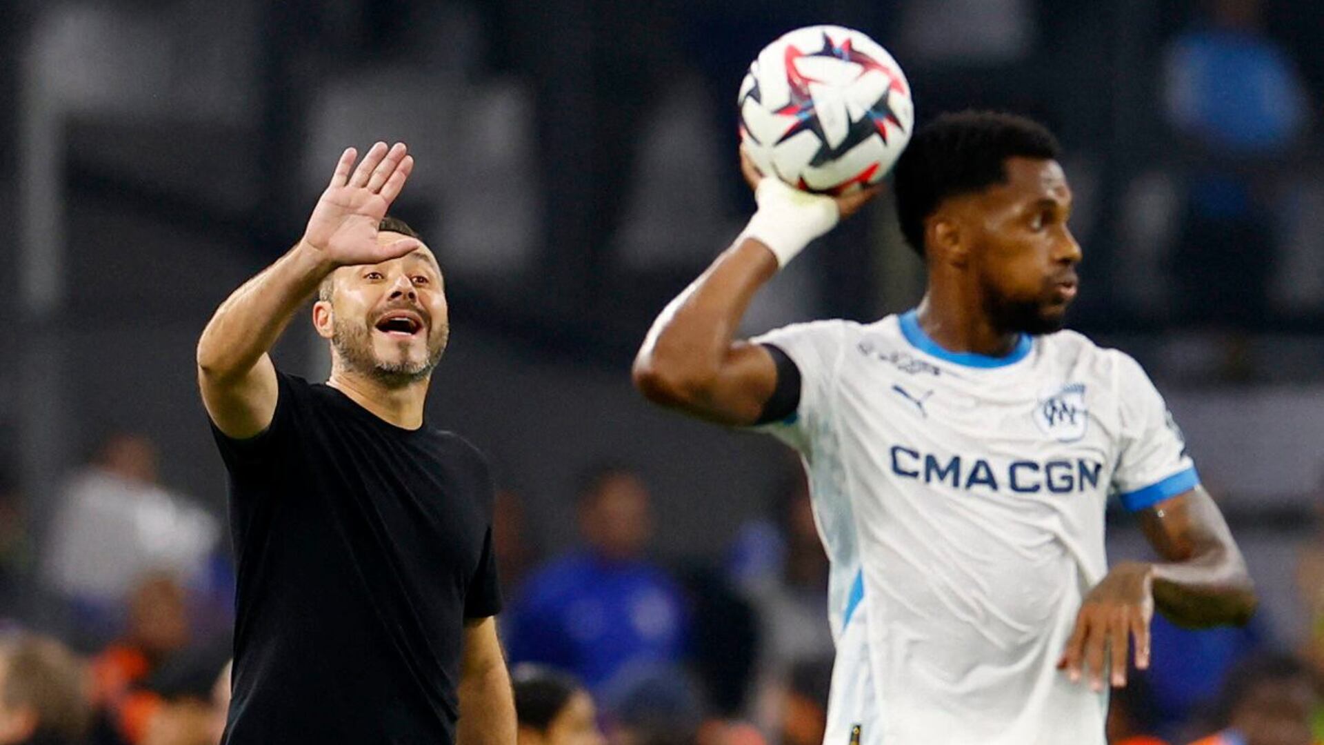 El técnico italiano del Olympique de Marsella responsabilizó públicamente al defensa panameño Michael Amir Murillo por los errores defensivos sufridos ante el París Saint-Germain.REUTERS/Manon Cruz