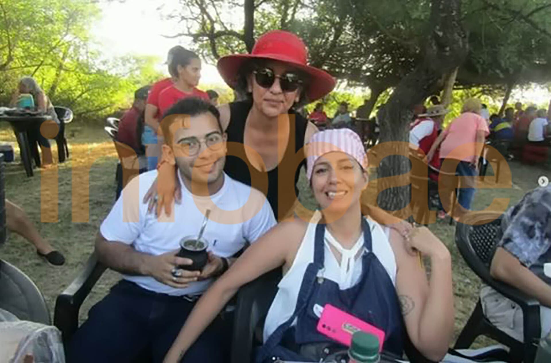 Cecilia, César Sena y Marcela Acuña