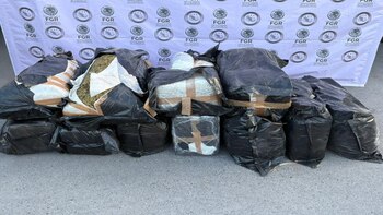 Detienen a hombre que conducía