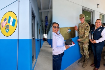 Composición de dos fotografías con un pasillo azul, un emblema con banderas y tres personas junto a una placa metálica en una pared.