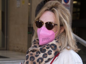 01/01/1970 Lydia Lozano ingresa para