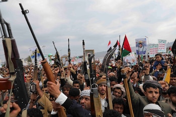 Manifestantes, en su mayoría partidarios