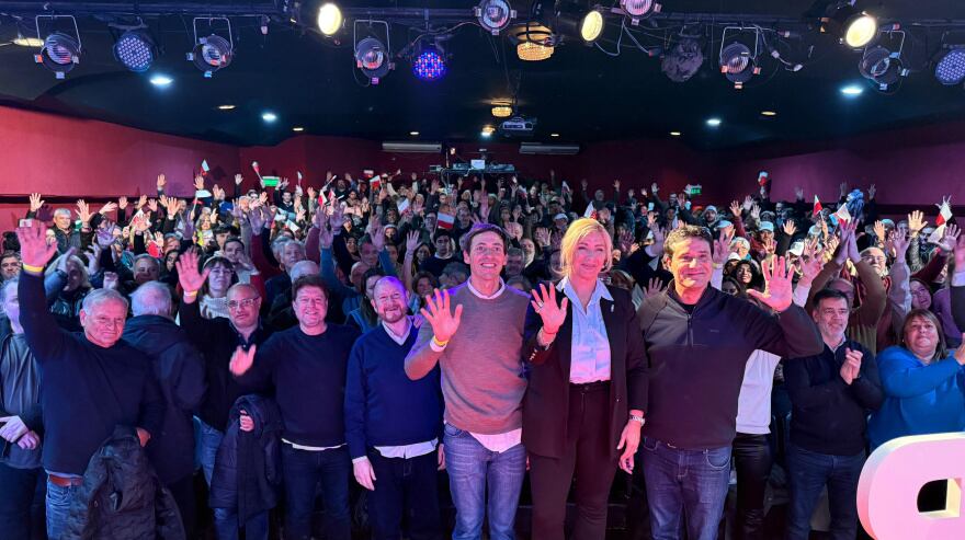 Ariel Bordaisco junto a Gabriela Azcoitía y Maximiliano abad
