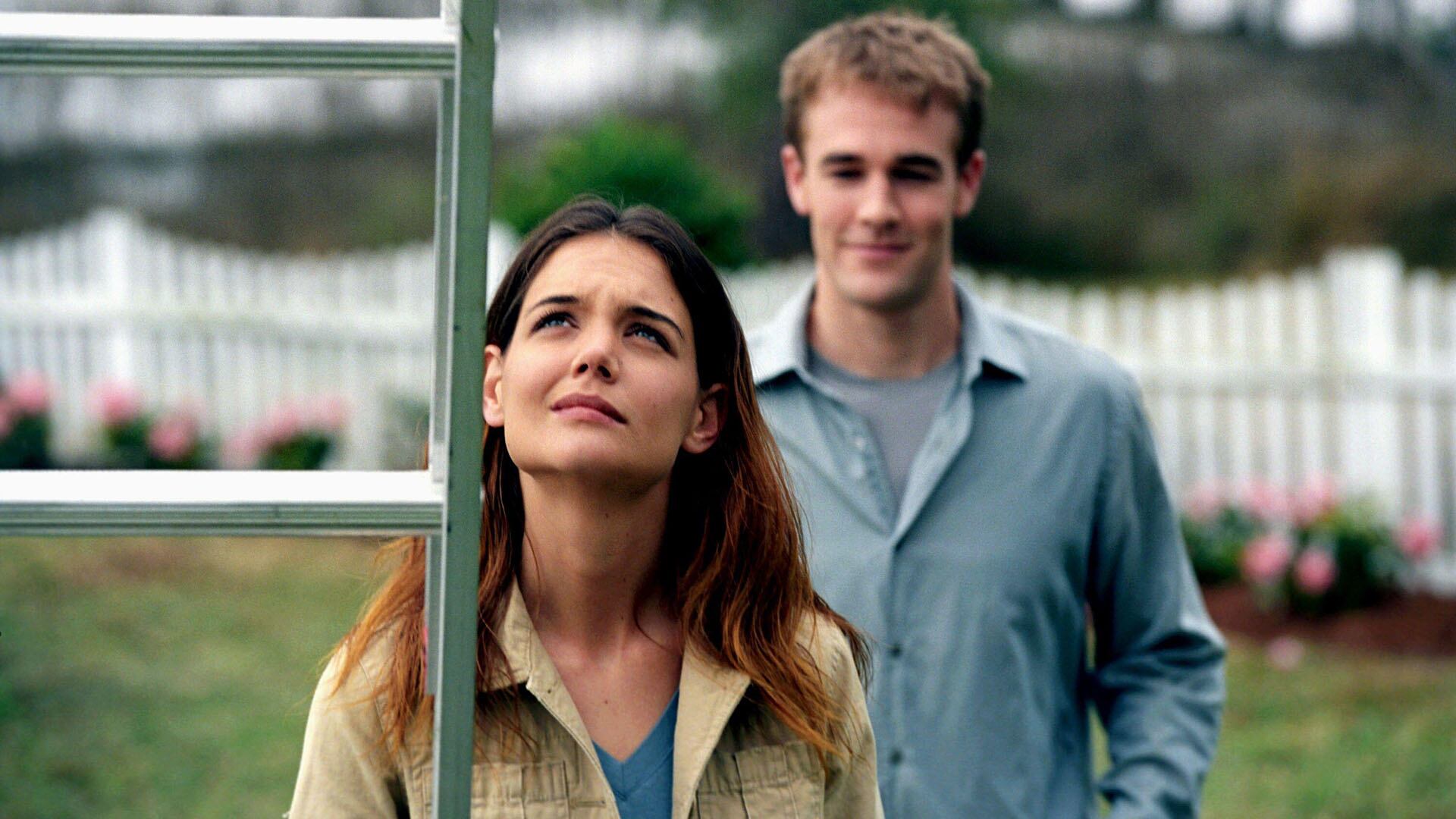 Katie Holmes y James Van Der Beek mantuvieron u breve romance mientras protagonizaban