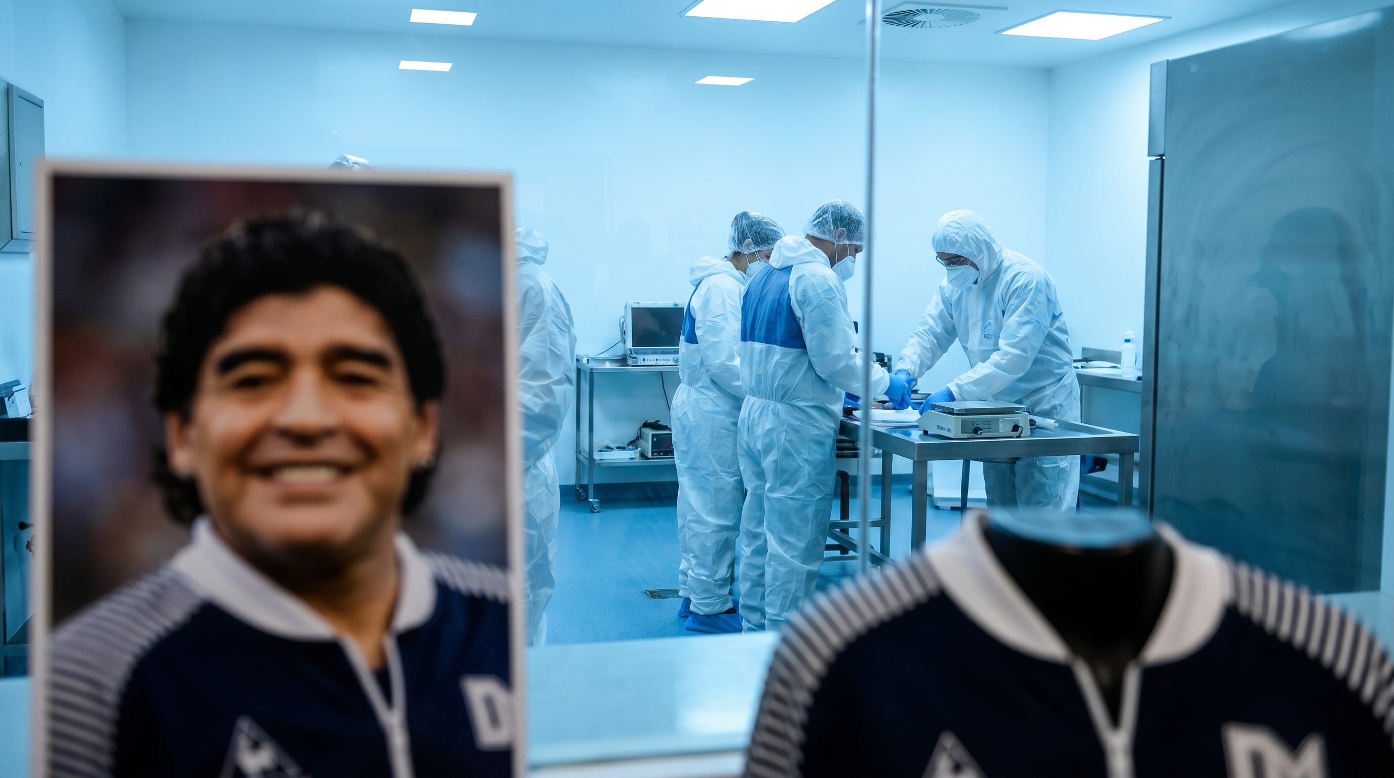 ¿Maradona agonizó 12 horas?: declaran en el juicio los forenses que le hicieron la autopsia a Diego