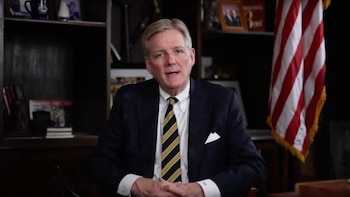 Edwin Brant Frost IV recibió una condena de 15 años de prisión y la orden judicial de restituir más de 76 millones de dólares a sus víctimas (Captura de video)
