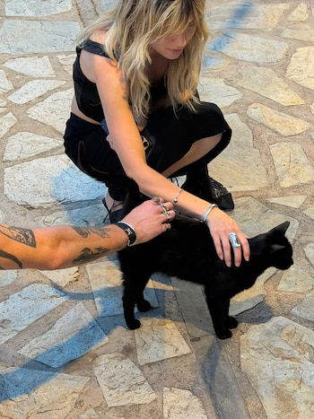 Mary Di durante las vacaciones en España, en una de las imágenes que Felipe Fort incluyó en su carrusel de presentación