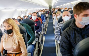 Las mascarillas continúan siendo obligatorias,