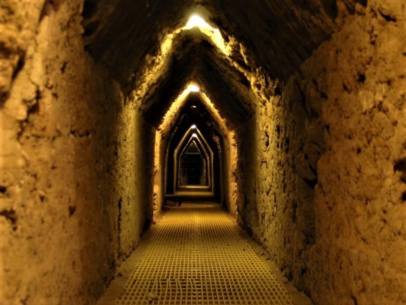 De los 8 kilómetros de túneles excavados en el interior de la pirámide, solo 800 metros están habilitados para el público. (Foto: INAH)