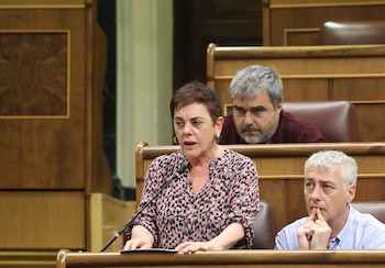 10/06/2026 La diputada de EH Bildu, Mertxe Aizpurua, y el portavoz de EH Bilud en el Congreso, Oskar Matute, en el Congreso de los Diputados, a 10 de junio de 2026, en Madrid (España). El Pleno del Congreso debate hoy las preguntas de control a Pedro Sánchez sobre Cataluña y la legislatura. También aborda interpelaciones sobre vivienda social, pseudoterapias LGTBIQ+ y el gasto militar.
POLITICA
Marta Fernández - Europa Press