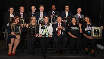 Los galardonados (William Benshimol)