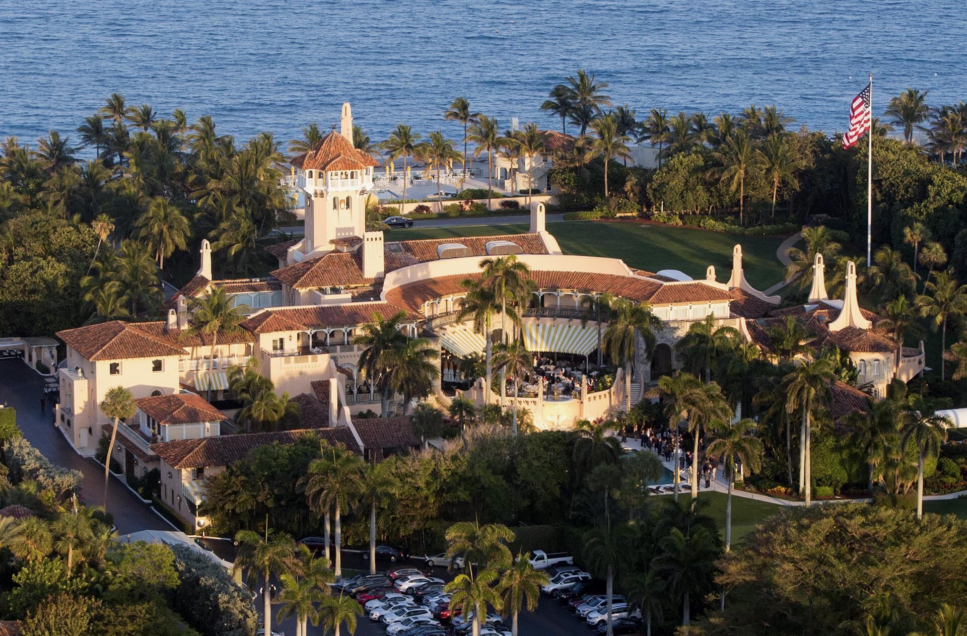 El servicio de protección de Trump mata a tiros a un joven que intentó entrar en su residencia de Mar-a-Lago