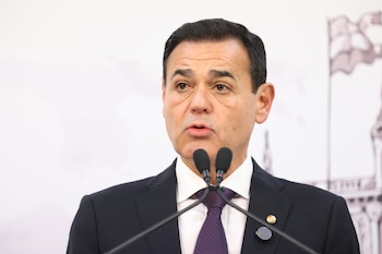 El ministro de relaciones exteriores de Paraguay, Rubén Ramírez, habla en una rueda de prensa el jueves, en Asunción (Paraguay) (EFE/ Juan Pablo Pino)