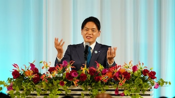 Exalcalde de Yokahama anuncia que se presenta a la reelección un mes después de dimitir por acosar a subordinados