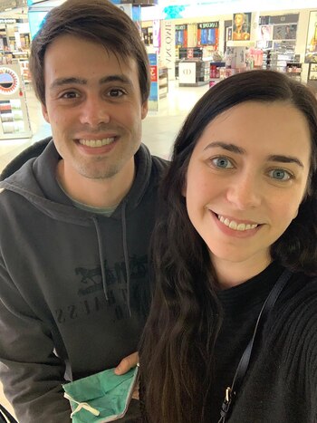 Maximiliano Suárez y su novia