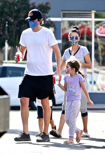 Celebrities-en-un-clic-Ashton-Kutcher-&-Mila-Kunis-29092020
