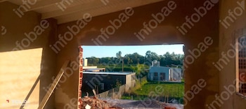 Proyectaron la casa soñada, pero la obra terminó con graves fallas estructurales: ratificaron una condena de $70 millones