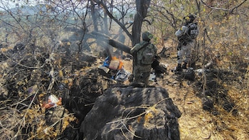 Ejército desactiva 15 explosivos y