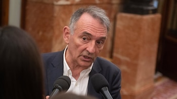 Sumar critica las muestras de