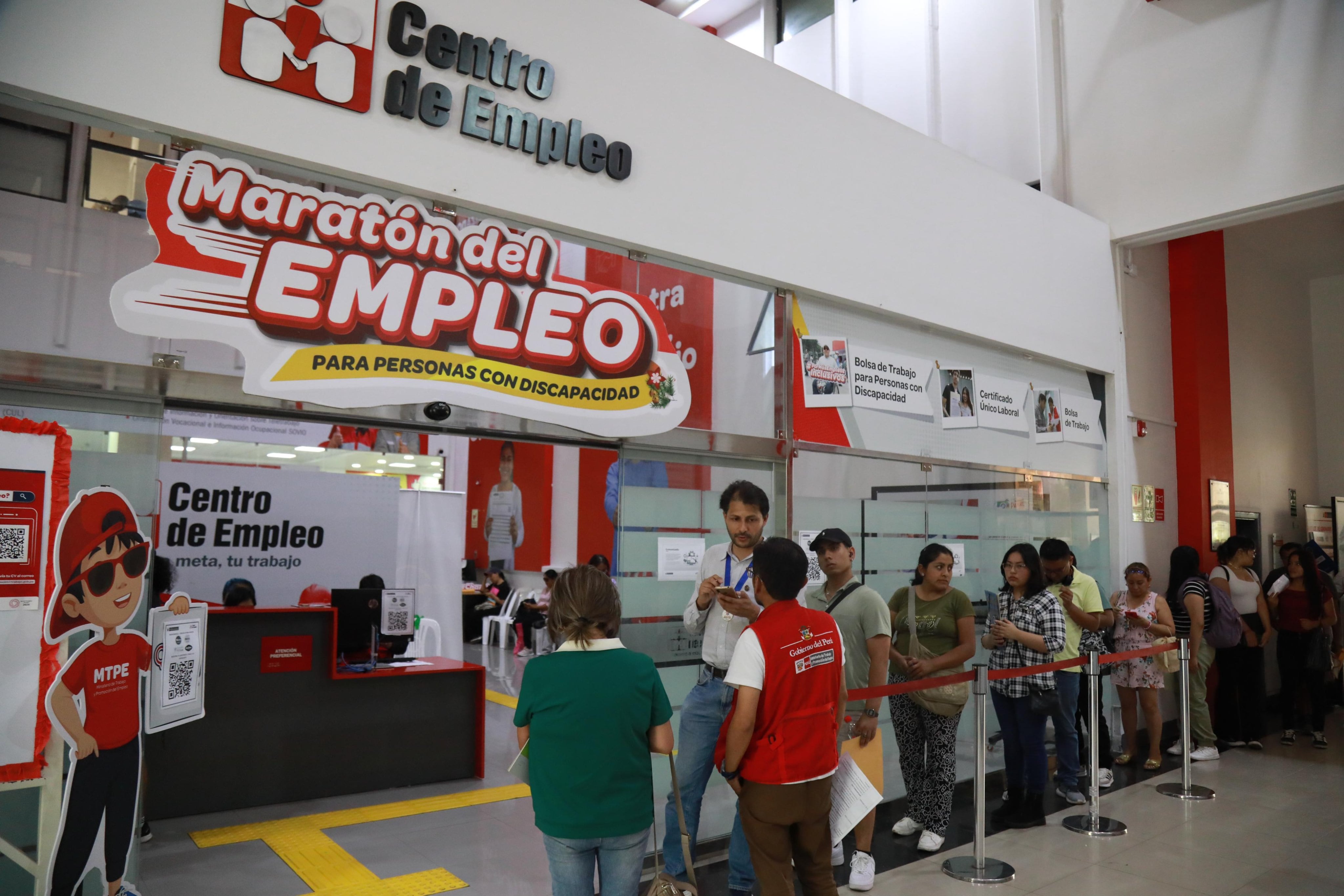 Un grupo de postulantes participa de una de las varias Maratones del Empleo que organiza el Ministerio de Trabajo y Promoción del Empleo. (Imagen: MTPE)