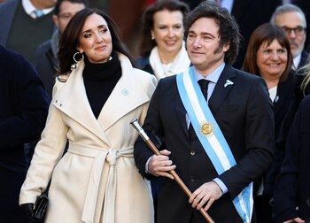 Victoria Villarruel junto a Javier