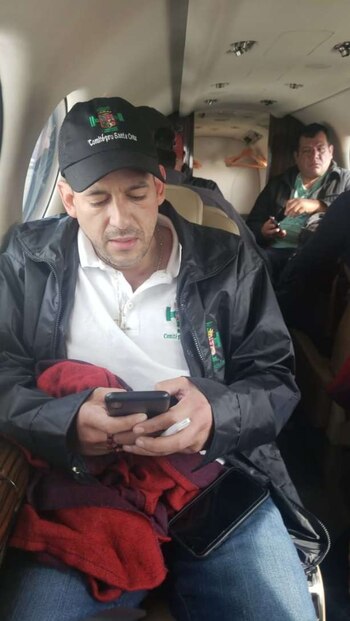 Camacho, ya abordo del avión