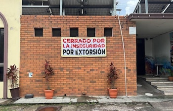 La tarifa eléctrica constituye uno de los principales gastos recurrentes para numerosos pequeños establecimientos. (FOTO: El Heraldo)