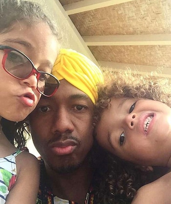 Nick Cannon junto a sus