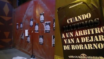 Un grupo de desconocidos vandalizó