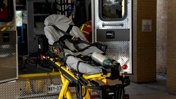 Afuera de la entrada de