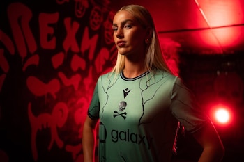 Kelci-Rose Bowers firmó con el Real Bedford Women