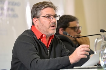 Carlos Bianco expone sobre proceso electoral junto a Hilda Kogan