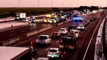 La autopista Sawgrass reabrió en Broward y ya se puede circular con normalidad tras un choque entre camiones