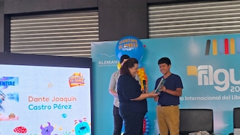 La iniciativa Cuéntame tu cuento impulsa participaciones editoriales del joven Dante Castro en FILGUA 2026