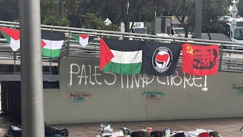 La embajadora de Israel en Colombia denunció vandalismo frente a la sede diplomática israelí: “No tienen respeto”