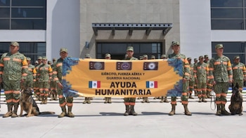 Médicos, rescatistas y toneladas de insumos: el contingente que México desplegó en Venezuela tras los terremotos