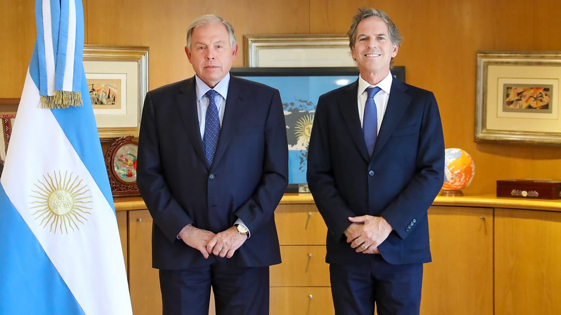 El canciller, Gerardo Werthein, y el embajador argentino -en comisión- en los Estados Unidos, Alejandro Oxenford