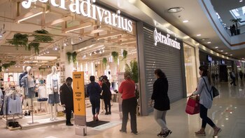 Centros y tiendas comerciales urgieron