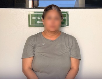 El juzgado ordenó instrucción formal con detención provisional para Tránsito Guadalupe M. por denuncias de al menos 11 víctimas en San Salvador (Foto Centros Judiciales)