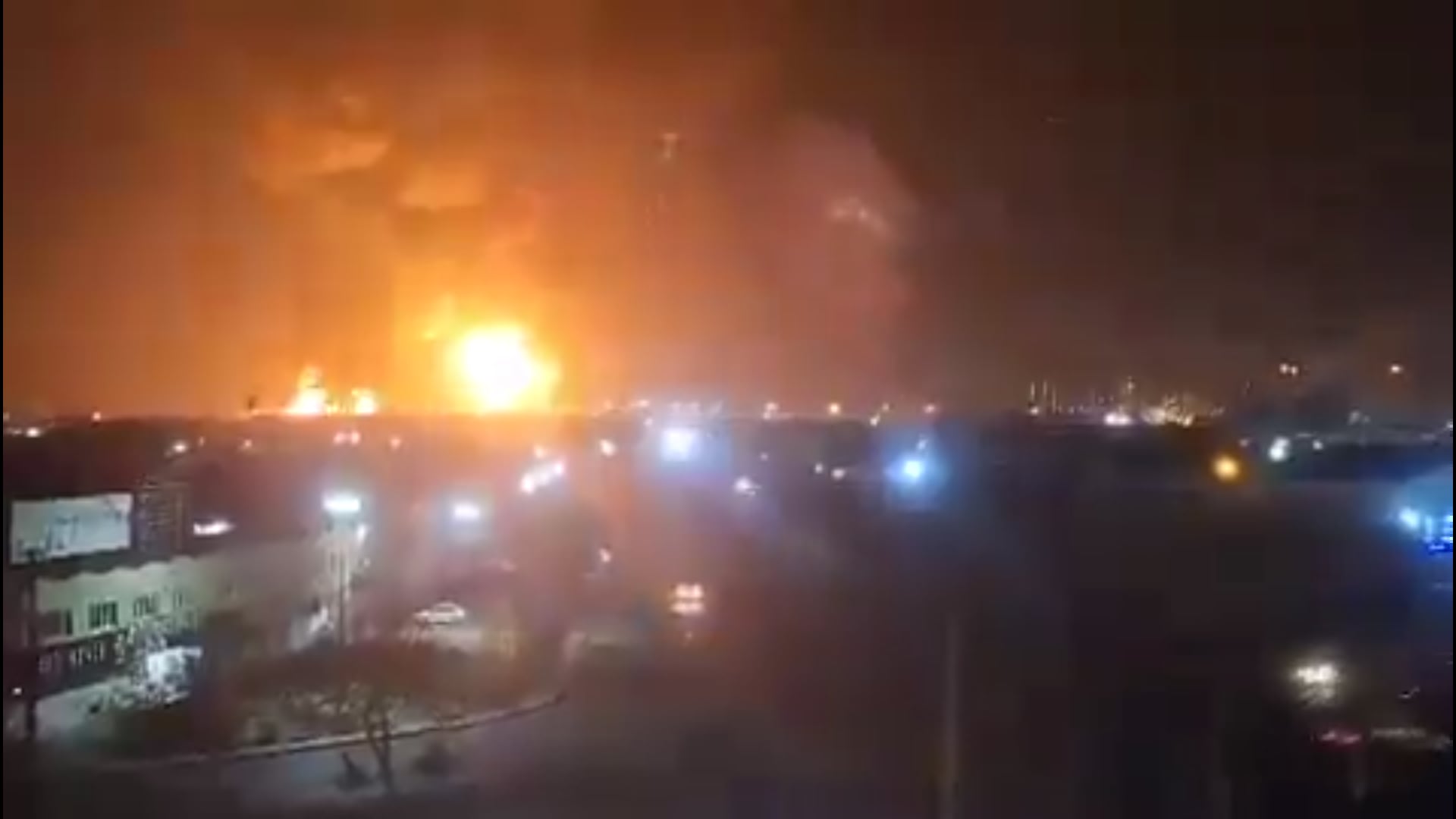 Estados Unidos e Israel atacaron un depósito de petróleo en Teherán