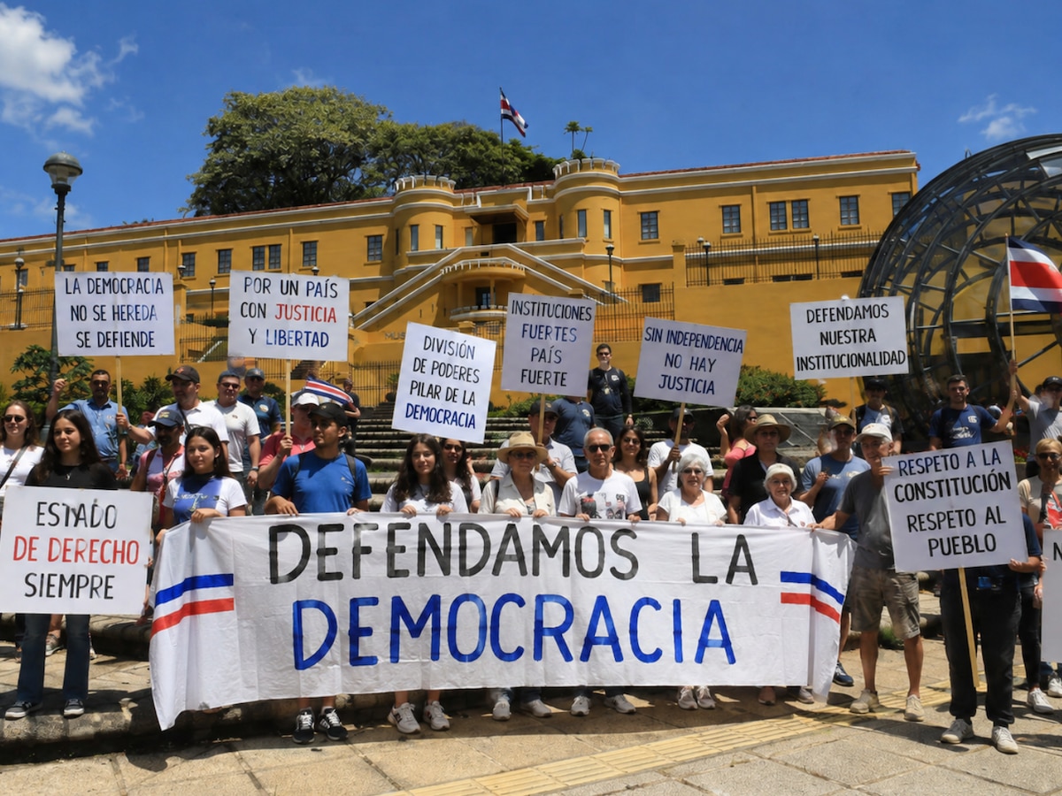 Organizaciones sociales en Costa Rica convocan a plantón en defensa de la democracia y las instituciones públicas - Infobae